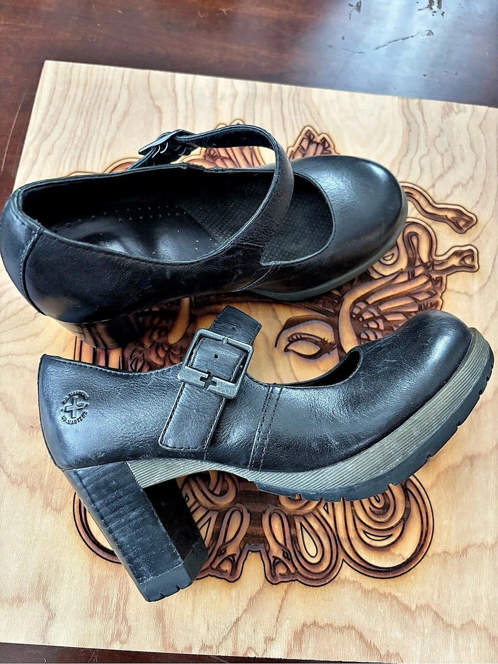 Dr. Martens Marlena Black Leather Mary Janeβs